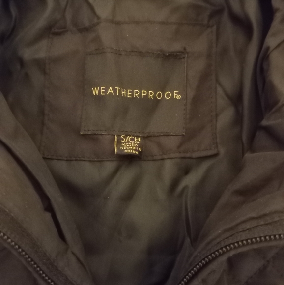 Weatherproof jacket - Picture 3 of 3